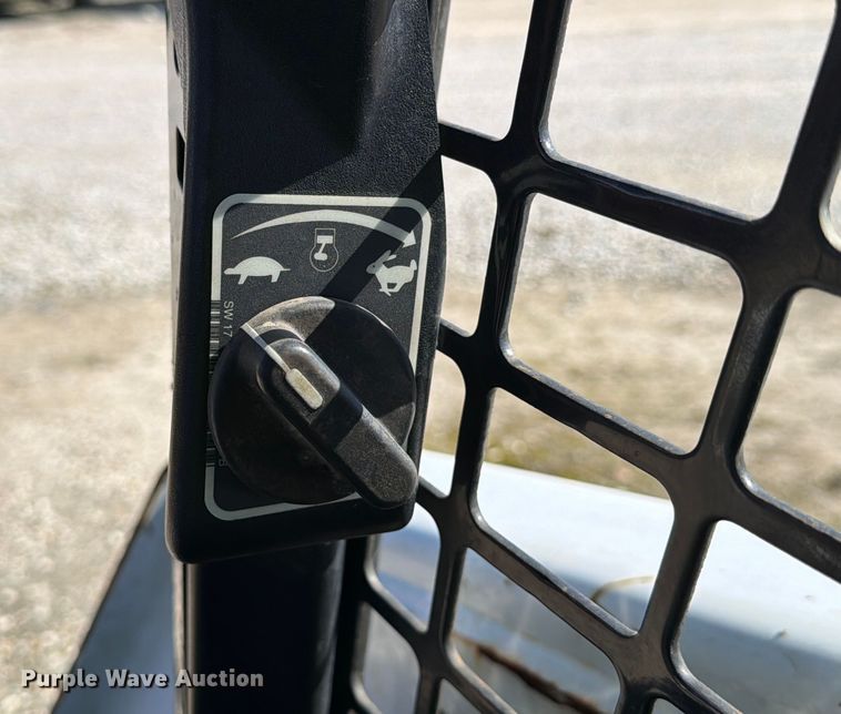 image for item YA2229 2022 Bobcat T595 tracked skid steer loader