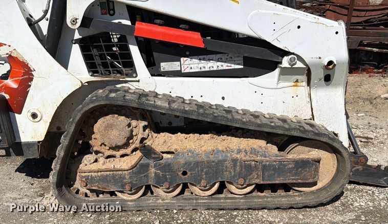 image for item YA2229 2022 Bobcat T595 tracked skid steer loader