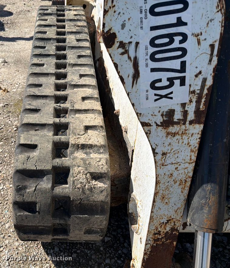 image for item YA2229 2022 Bobcat T595 tracked skid steer loader