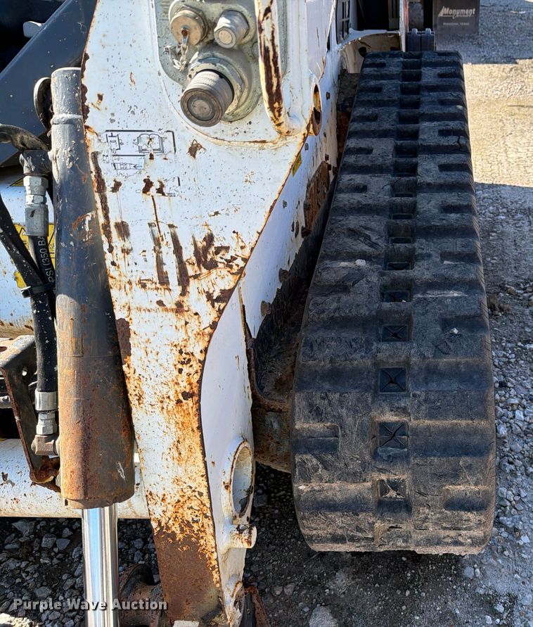 image for item YA2229 2022 Bobcat T595 tracked skid steer loader
