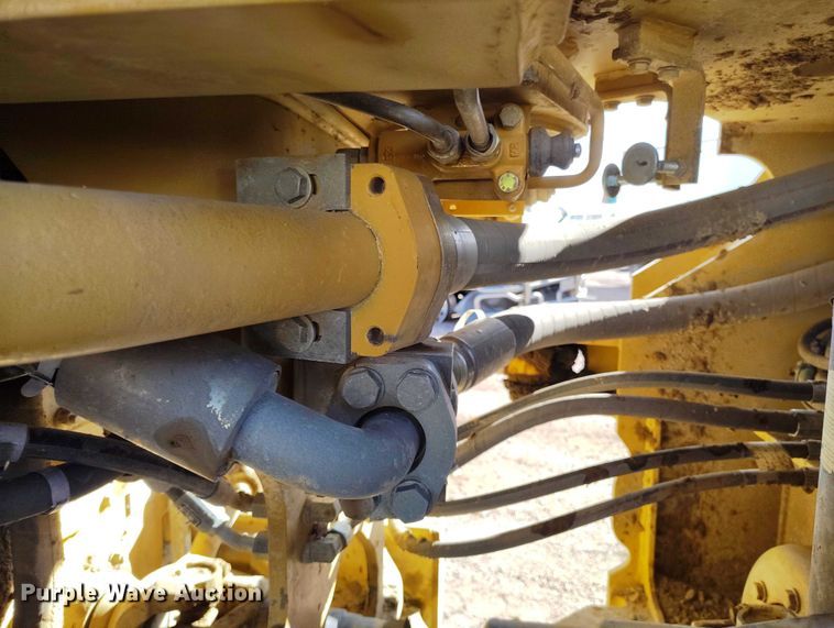 image for item YA2237 2004 Caterpillar 966G Series II wheel loader