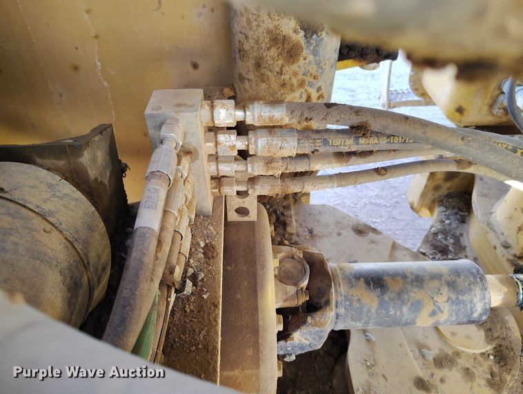 image for item YA2237 2004 Caterpillar 966G Series II wheel loader