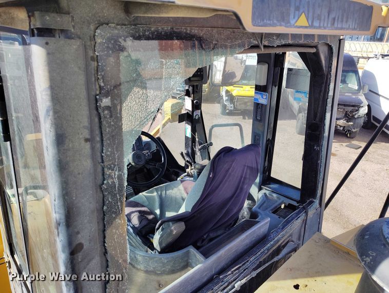 image for item YA2237 2004 Caterpillar 966G Series II wheel loader