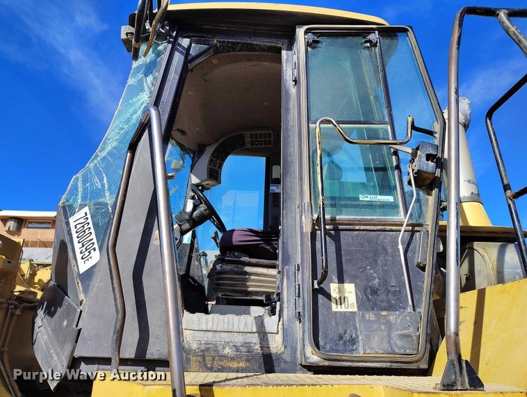 image for item YA2237 2004 Caterpillar 966G Series II wheel loader