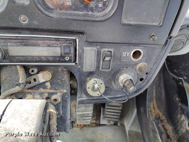 image for item YA2237 2004 Caterpillar 966G Series II wheel loader