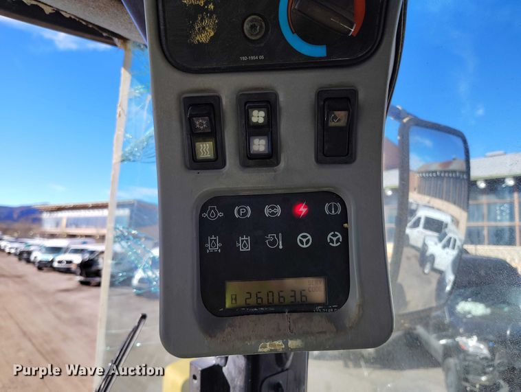 image for item YA2237 2004 Caterpillar 966G Series II wheel loader