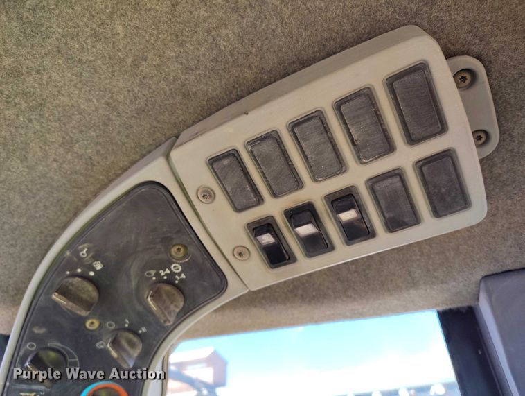 image for item YA2237 2004 Caterpillar 966G Series II wheel loader