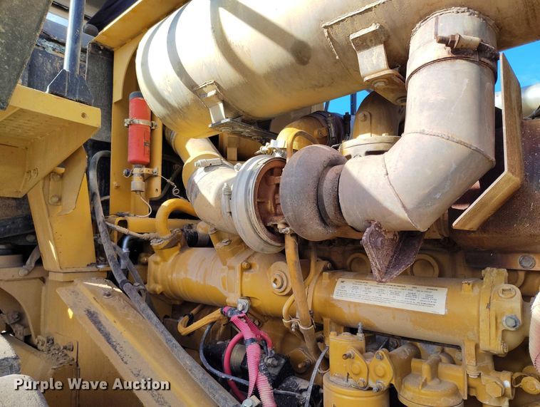 image for item YA2237 2004 Caterpillar 966G Series II wheel loader