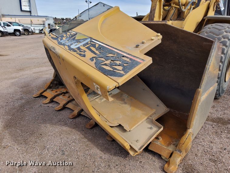 image for item YA2237 2004 Caterpillar 966G Series II wheel loader