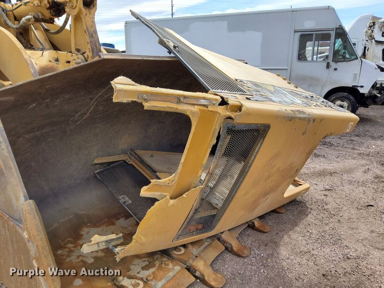 image for item YA2237 2004 Caterpillar 966G Series II wheel loader