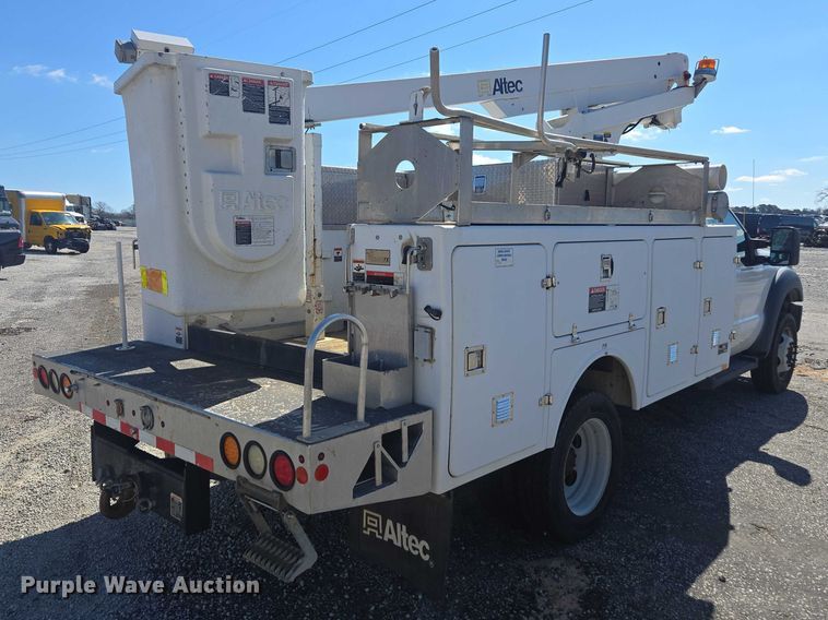 image for item YA2474 2015 Ford F450 Super Duty bucket truck