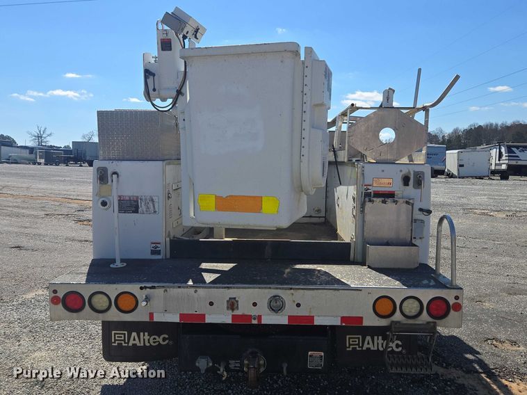 image for item YA2474 2015 Ford F450 Super Duty bucket truck