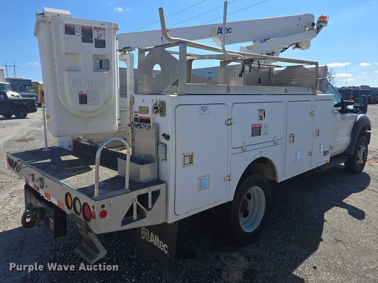 image for item YA2474 2015 Ford F450 Super Duty bucket truck