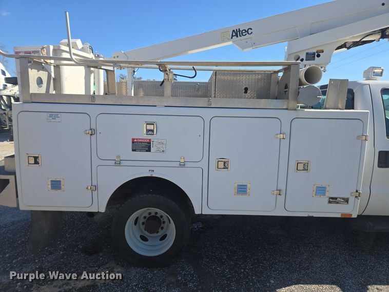 image for item YA2474 2015 Ford F450 Super Duty bucket truck