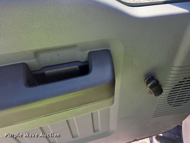 image for item YA2474 2015 Ford F450 Super Duty bucket truck