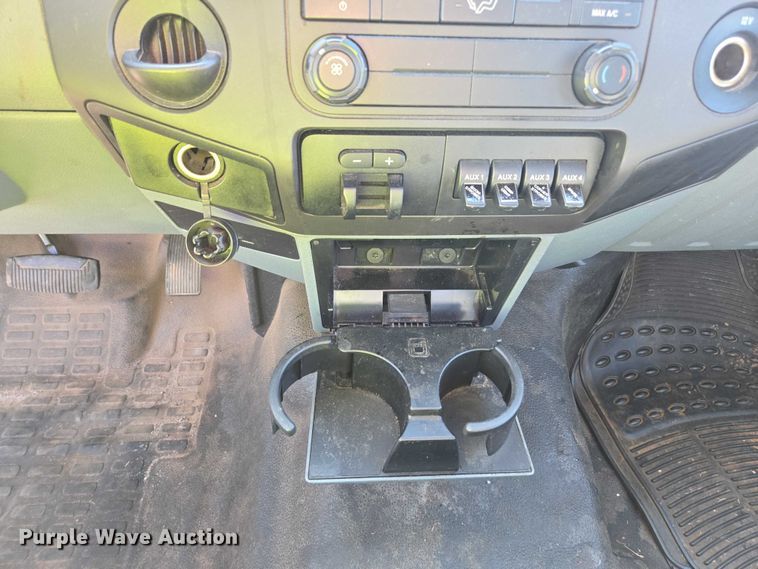 image for item YA2474 2015 Ford F450 Super Duty bucket truck