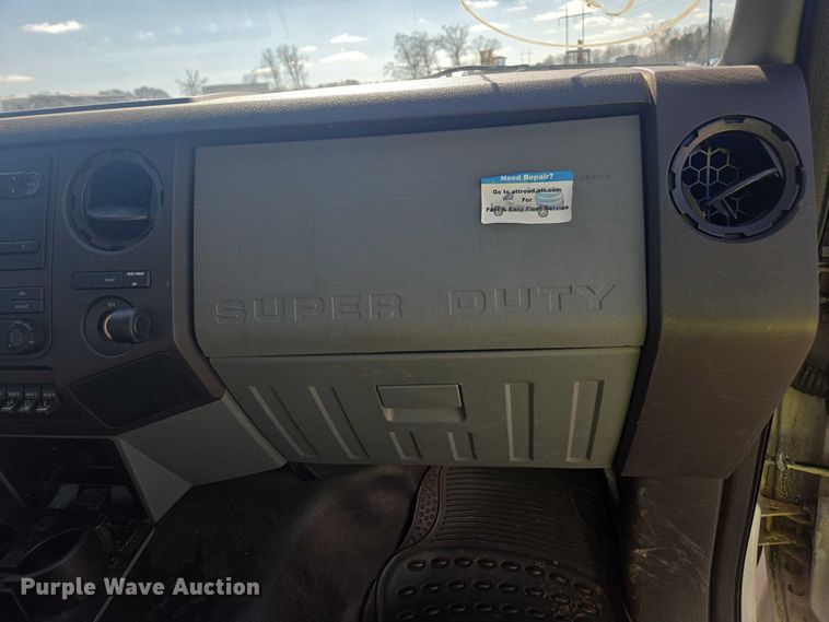 image for item YA2474 2015 Ford F450 Super Duty bucket truck