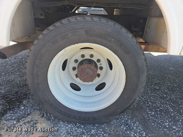 image for item YA2474 2015 Ford F450 Super Duty bucket truck