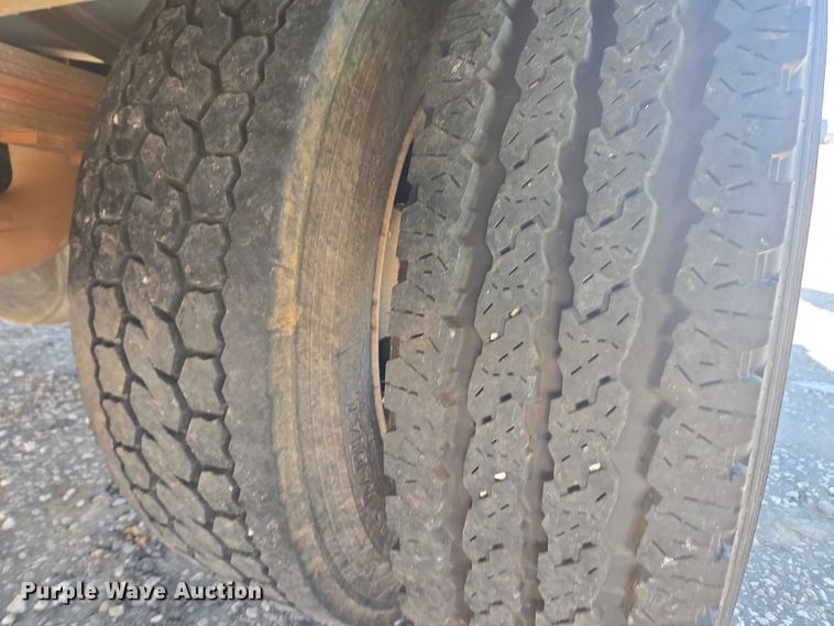 image for item YA2474 2015 Ford F450 Super Duty bucket truck