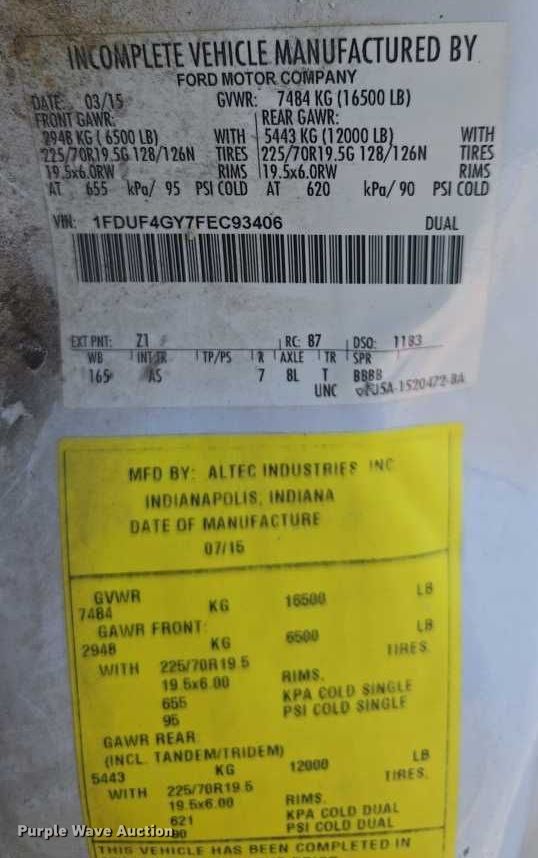 image for item YA2474 2015 Ford F450 Super Duty bucket truck