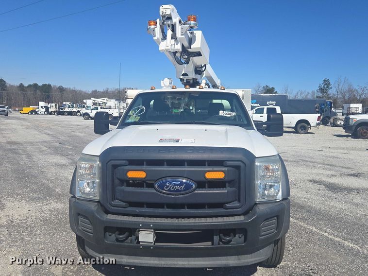 image for item YA2475 2015 Ford F450 Super Duty bucket truck