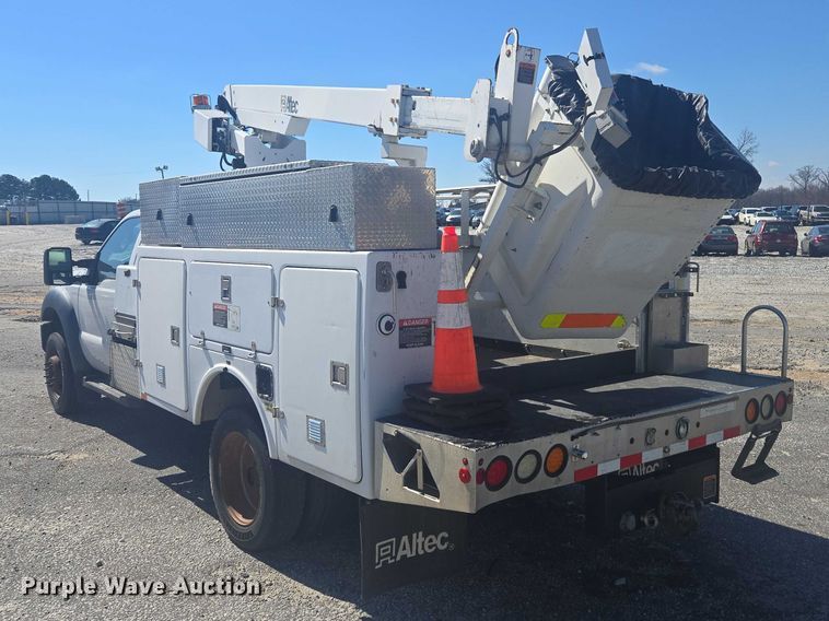 image for item YA2475 2015 Ford F450 Super Duty bucket truck