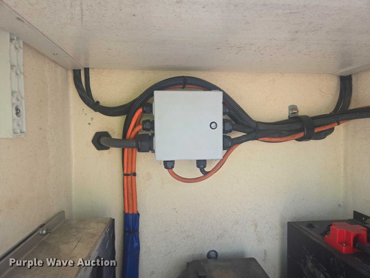 image for item YA2475 2015 Ford F450 Super Duty bucket truck