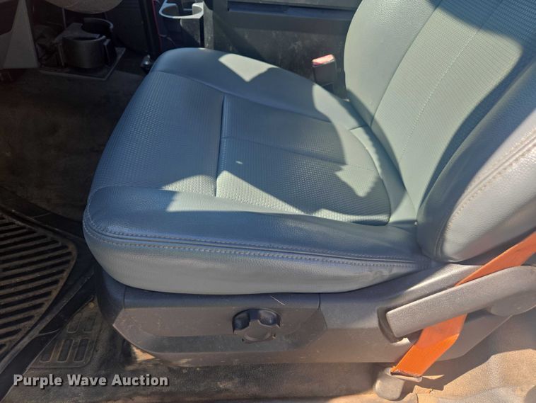 image for item YA2475 2015 Ford F450 Super Duty bucket truck