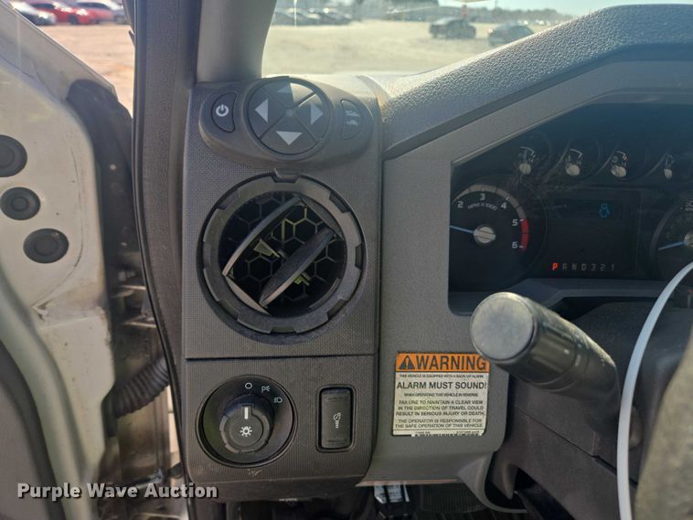 image for item YA2475 2015 Ford F450 Super Duty bucket truck