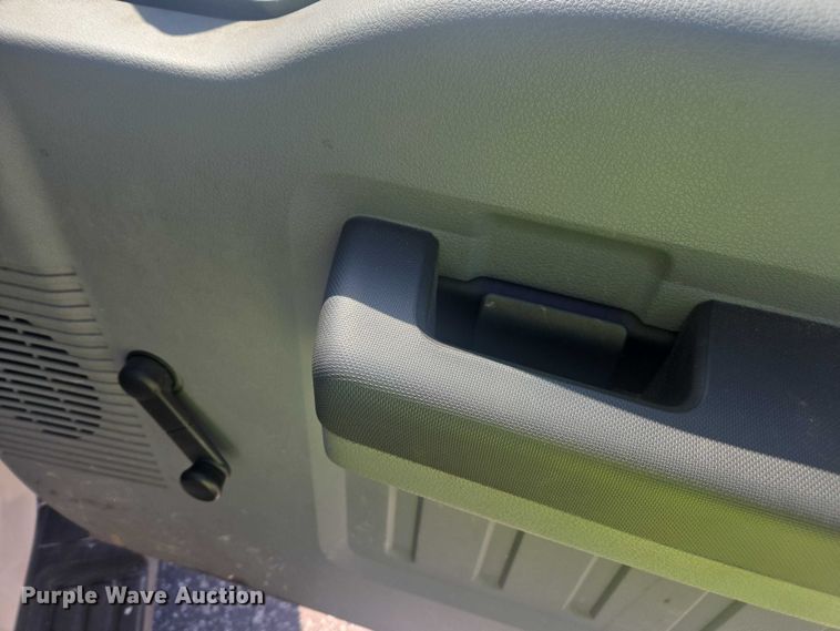 image for item YA2475 2015 Ford F450 Super Duty bucket truck