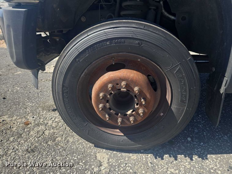 image for item YA2475 2015 Ford F450 Super Duty bucket truck