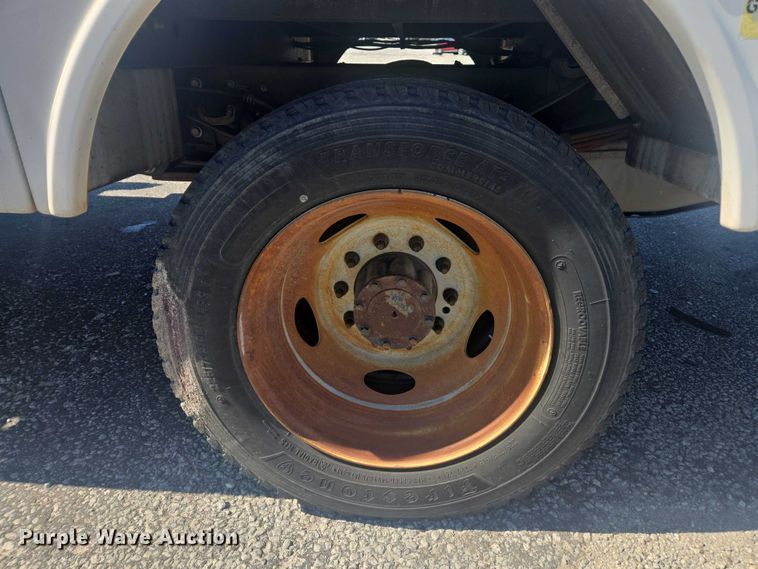 image for item YA2475 2015 Ford F450 Super Duty bucket truck