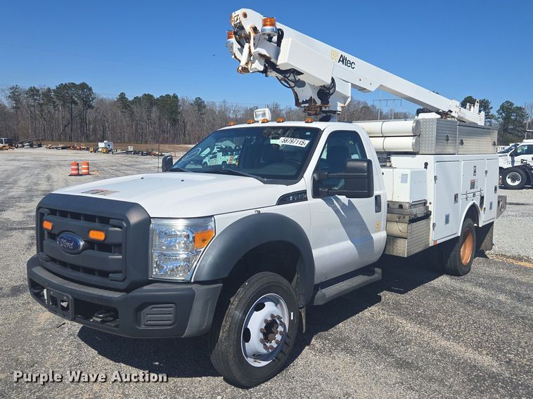 image for item YA2476 2015 Ford F450 Super Duty bucket truck