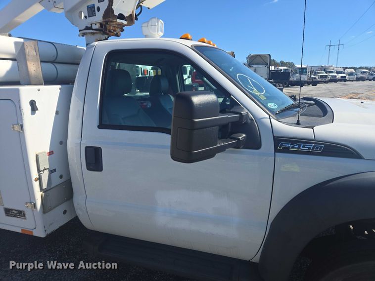 image for item YA2476 2015 Ford F450 Super Duty bucket truck