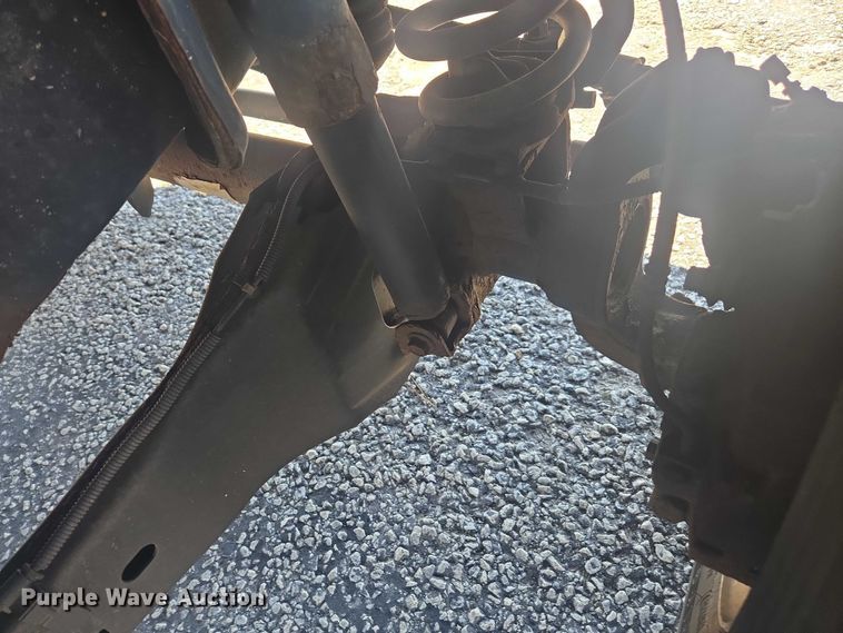 image for item YA2476 2015 Ford F450 Super Duty bucket truck