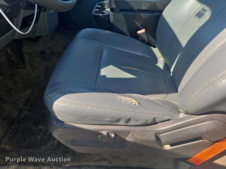 image for item YA2476 2015 Ford F450 Super Duty bucket truck