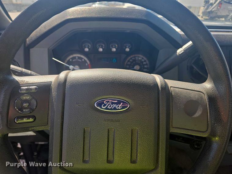 image for item YA2476 2015 Ford F450 Super Duty bucket truck