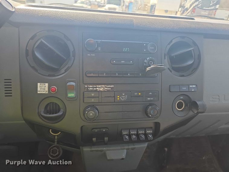 image for item YA2476 2015 Ford F450 Super Duty bucket truck