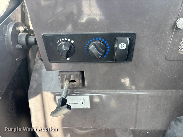 image for item YA2514 2018 Manitou MSI30T forklift