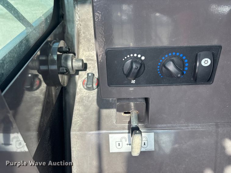 image for item YA2514 2018 Manitou MSI30T forklift