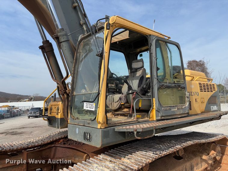 image for item YA2567 2007 Volvo EC360B LC excavator
