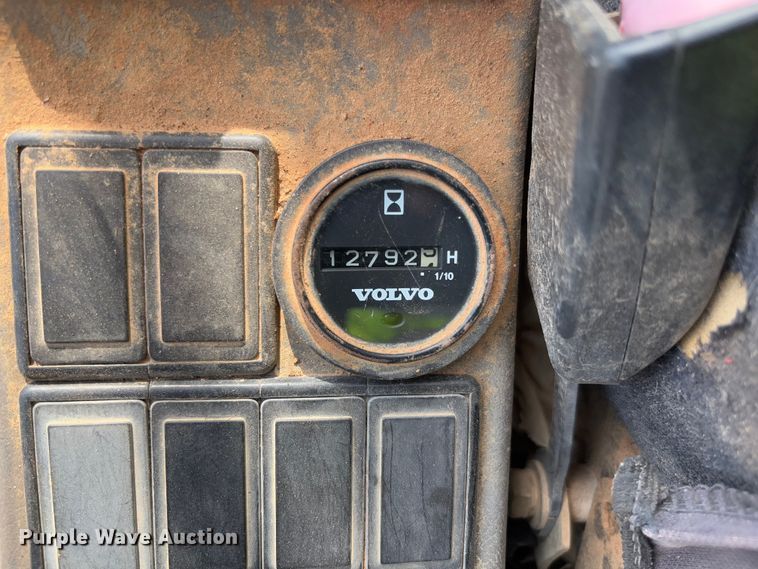 image for item YA2567 2007 Volvo EC360B LC excavator