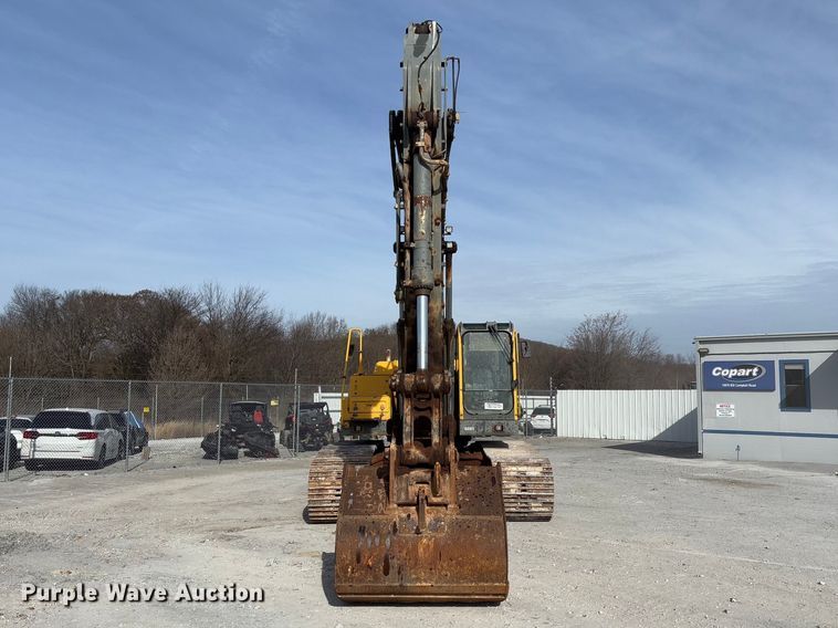 image for item YA2568 2005 Volvo EC360B LC excavator