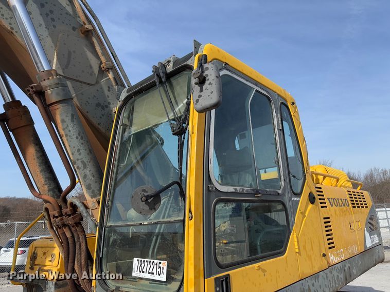 image for item YA2568 2005 Volvo EC360B LC excavator