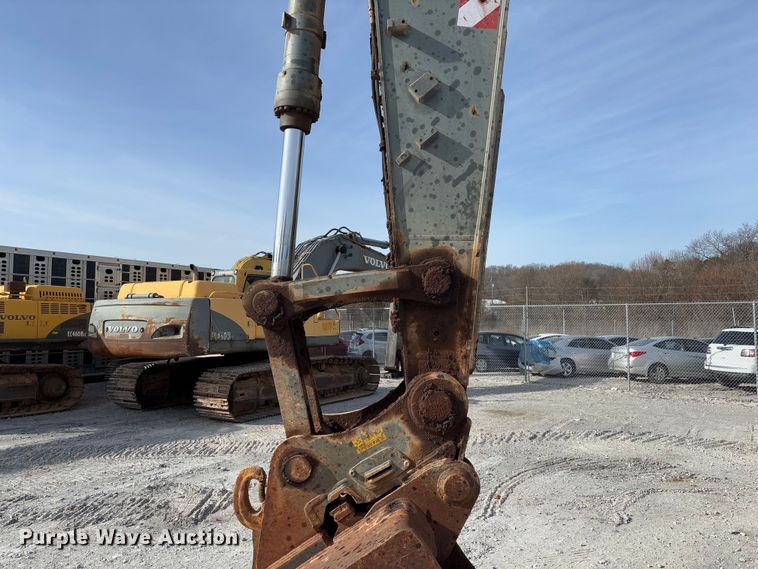 image for item YA2568 2005 Volvo EC360B LC excavator