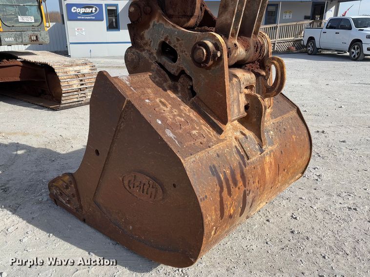 image for item YA2568 2005 Volvo EC360B LC excavator