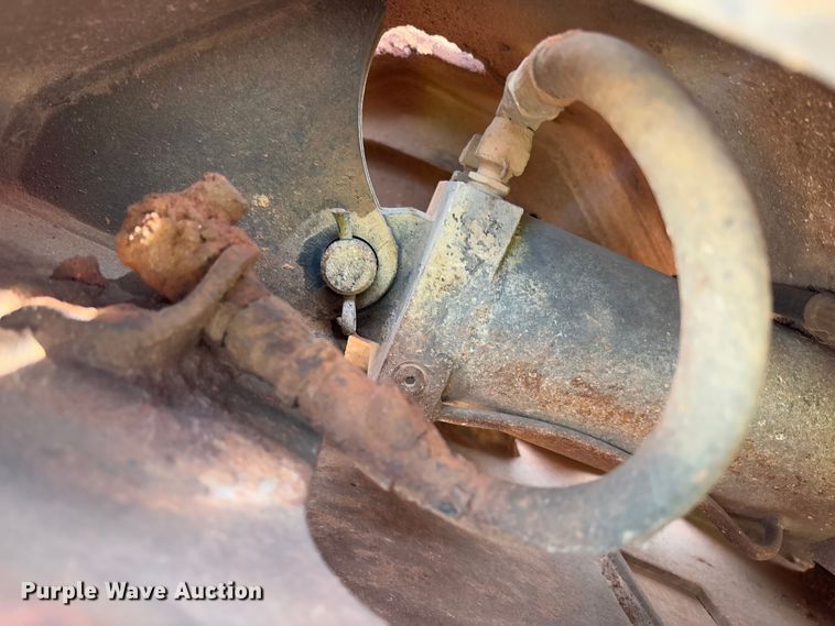 image for item YA2568 2005 Volvo EC360B LC excavator