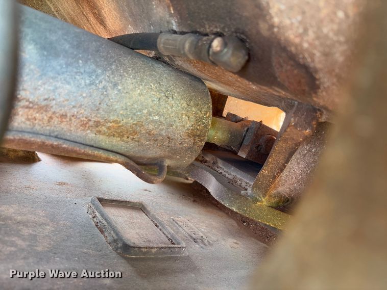 image for item YA2568 2005 Volvo EC360B LC excavator