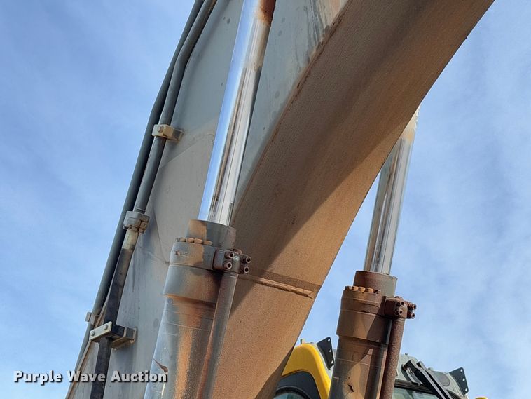 image for item YA2568 2005 Volvo EC360B LC excavator