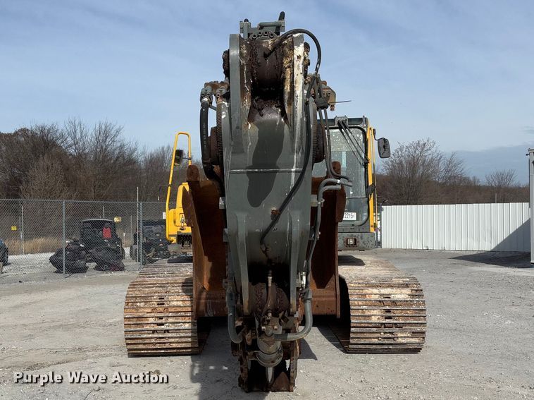 image for item YA2568 2005 Volvo EC360B LC excavator